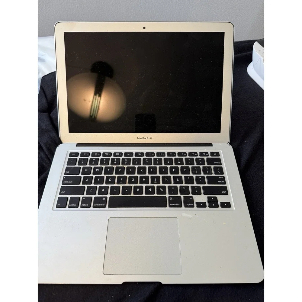 Apple MacBook Air Model A1466 EMC 2632 2013 Space‎ Gray